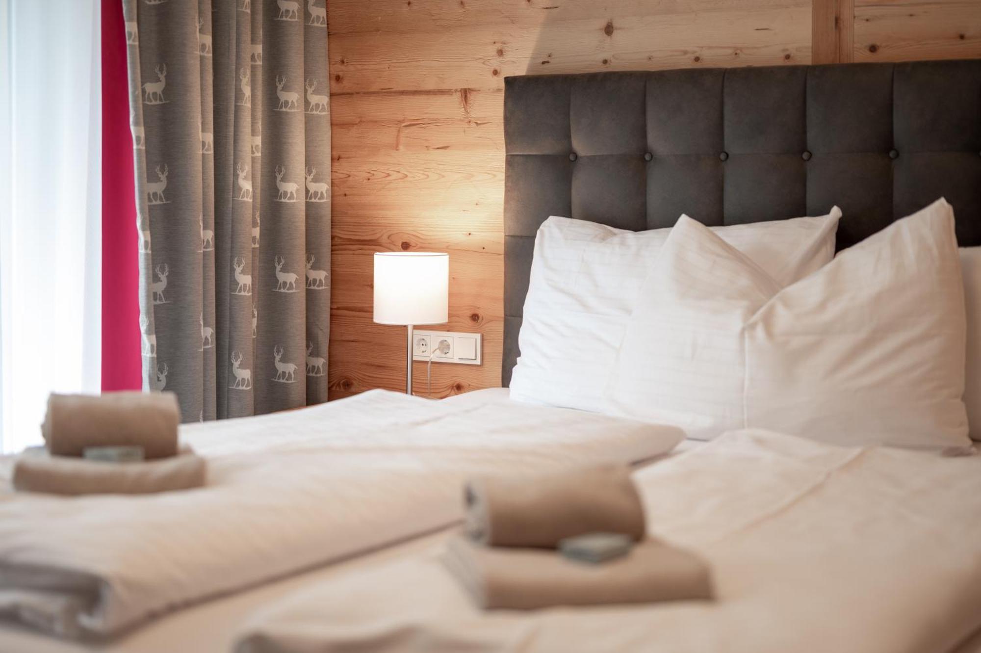 Alpin & See Resort - Pinzgau Holidays เซลล์อัมเซ ภายนอก รูปภาพ